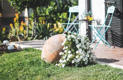 Castelnuovo del Garda Villa | B&B Vicino Gardaland, Caneva, Movieland con Giardino!