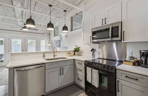 St. Marys Apartment | #B Loft Downtown! Huge 2-Bedroom