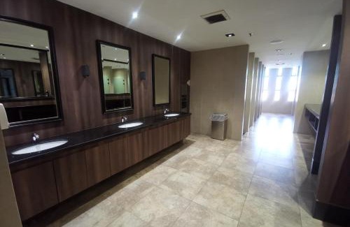 Likas House | b.suites 21