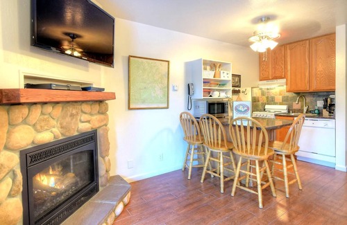 Yosemite West Condo | (B110) Studio Condominiums