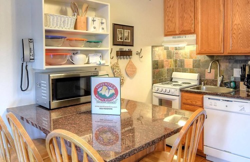 Yosemite West Condo | (B110) Studio Condominiums