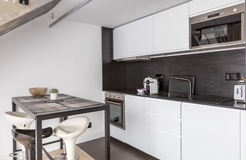 15th Arrondissement Apartment | B2 Loft Duplex 175Blo-Paris Convention