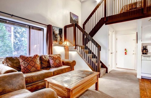 Yosemite National Park Condo | (B207) Loft Condominiums