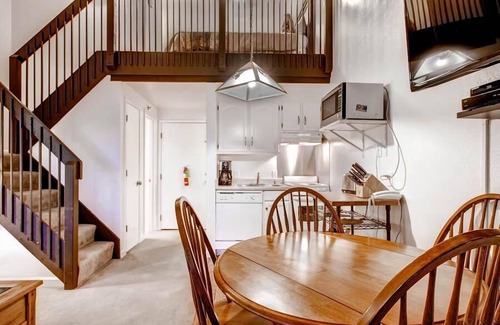 Yosemite National Park Condo | (B207) Loft Condominiums