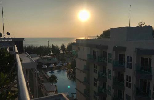 Kram Apartment | B35M Mosaic Condominium maephimholiday