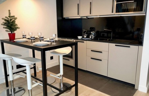 15th Arrondissement Apartment | B4 Loft Duplex 175Blo-Paris Convention