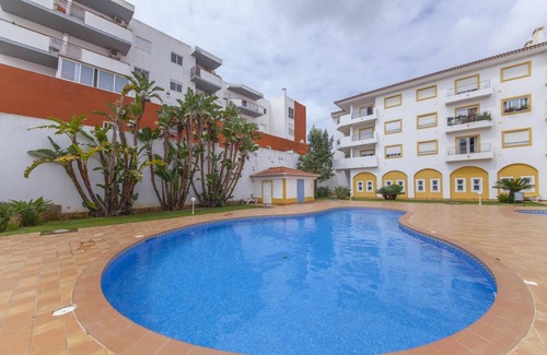 Funchal Apartment | B41 - Windmill Modern with Pool