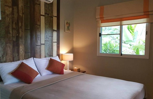 Suan Phueng Hotel | Baan Phuchalianglom