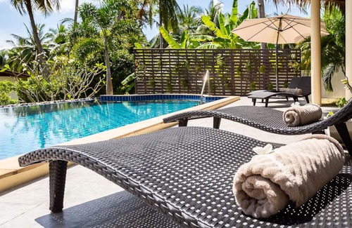 Wok Tum Villa | BAAN SAM SAO- Elegant 3 bd villa with large pool & tropical garden
