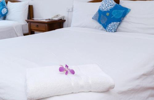 Warin Chamrap Hotel | Baan Suan Khun Ta and Golf Resort