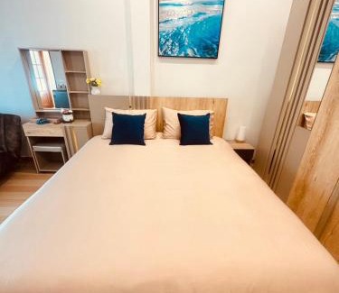 Talat Yai Apartment | Baannira บ้านนิรา