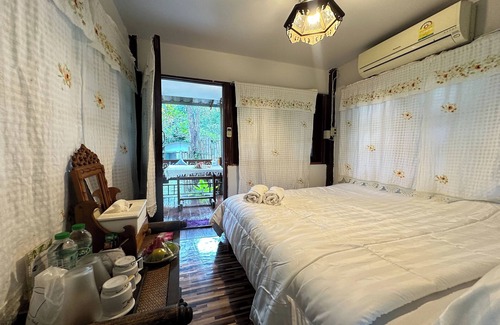 Mae Taeng Hotel | Baansuan Chomchun
