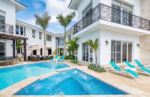 Bavaro House | Bachelor Party´s Heaven with Chef and Daily Housekeeping