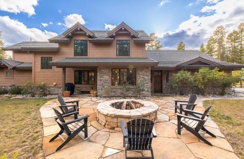 Granby House | Back 9 Lodge