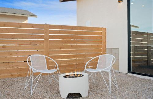 Joshua Tree House | Back Haus - Views, Dark Skies and Fire Pit! home