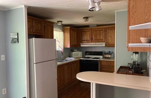 Castine Cottage | Back to basics small simple cottage just a two minute drive to the beach.