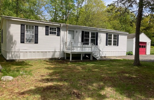Castine Cottage | Back to basics small simple cottage just a two minute drive to the beach.