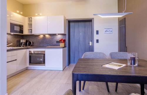 Ostseebad Wustrow Apartment | Backboard - Haustierfreundliche Ferienwohnung mit Nordbalkon für bis zu 3 Personen