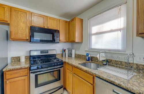 Newington House | Backyard and Deck Family-Friendly Lorton Home!
