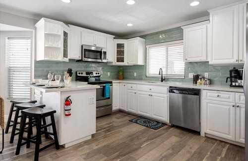 Paradise Valley Village House | Backyard Oasis~ Heated Pool~ Game Room~ Gazebo