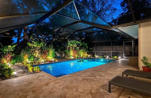 Bradenton House | Backyard Oasis & Resort Style Pool