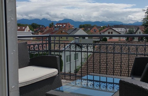 Bad Aibling Apartment | Bad Aibling City Apartment - Pano
