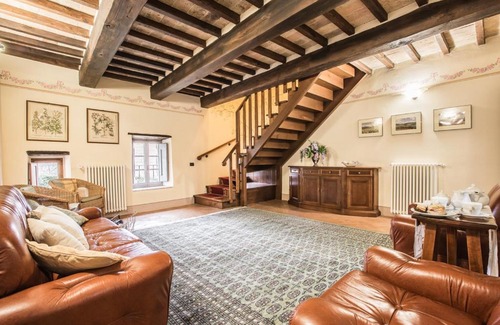 Ripoli Villa | Bagno a Ripoli Villa Sleeps 10 with Pool Air Con and WiFi