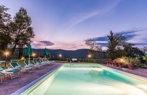 Ripoli Villa | Bagno a Ripoli Villa Sleeps 10 with Pool Air Con and WiFi