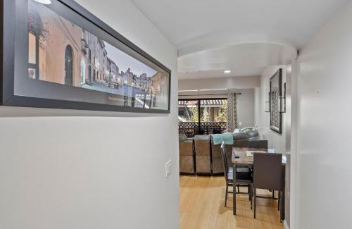 Avalon House | Bahia Vista C53