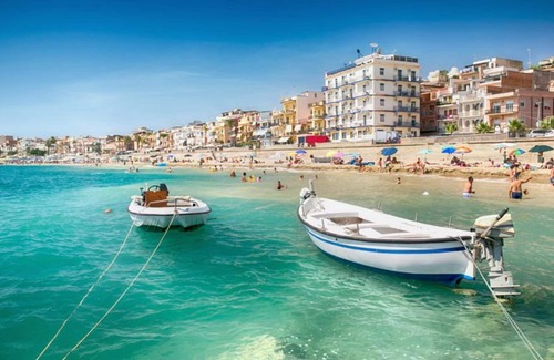 Recanati Apartment | Baia degli Dei Bilo, Giardini Naxos, Italy