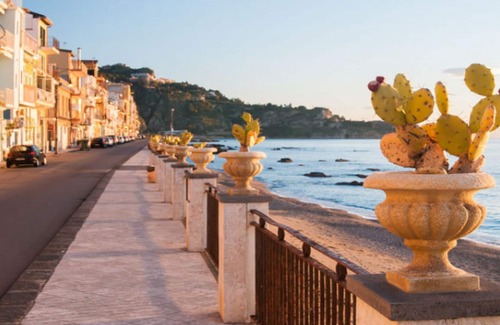 Recanati Apartment | Baia degli Dei Bilo, Giardini Naxos, Italy