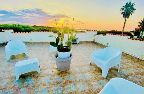 Termoli Villa | Baia dell'Alba - Superb beachfront hacienda in a green setting