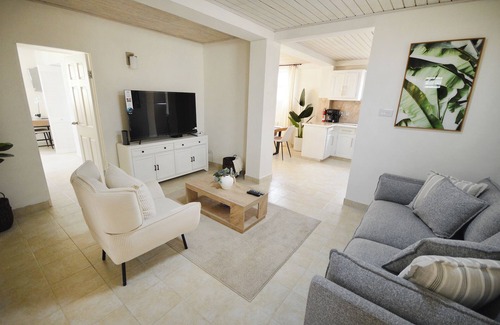 Douglas Apartment | Bajan Breeze 3-bedroom apartment 15 minutes walk to the beach