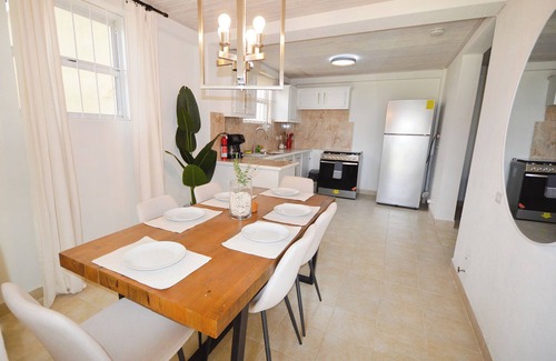Douglas Apartment | Bajan Breeze 3-bedroom apartment 15 minutes walk to the beach