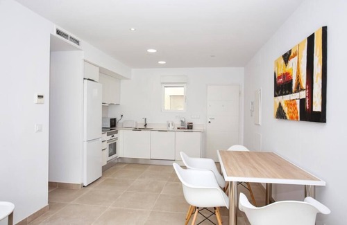 Molinell Apartment | Bajo con jardín B1 - Three Bedroom Apartment, Sleeps 6