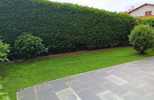 Colombres Apartment | Bajo CON Jardín EN Urbanización CON Piscina