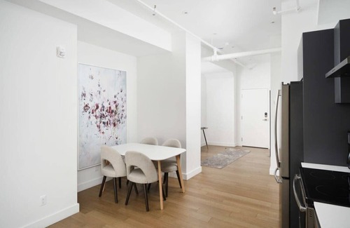 Chinatown Apartment | Bakan- Studio Downtown/Old Montreal