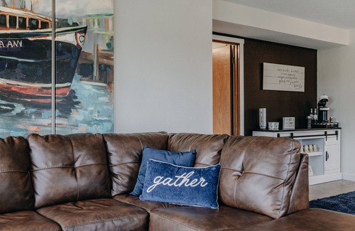 Camano Island Apartment | Baker View Lodging with hot tub, sound, mountain, and territorial views.
