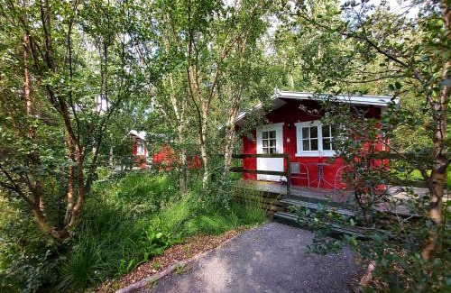 Hauganes Cabin | Bakkakot 2 - Cozy Cabins in the Woods