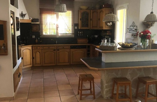 Corbere-les-Cabanes House | Balades, Nature, Détente Avec Jacuzzi et Cheminée. Ambiance Chaleureuse de Noël
