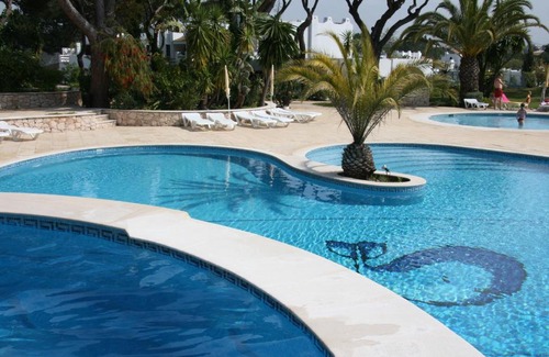 Albufeira House | Balaia Golf Village villa 203 by main pools with air conditioning