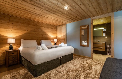 La Cote-d'Arbroz Ski Chalet | BALATA - Charming Chalet with Hot tub and Views