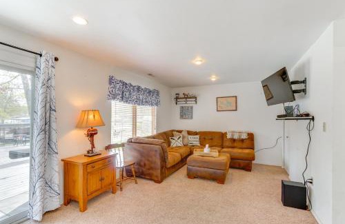 Roach House | Balcony and Fire Pit Home on Lake of Ozarks!