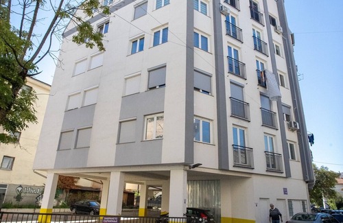 Ohrid Apartment | Balcony Parking City Center APT in Ohrid Near Lake