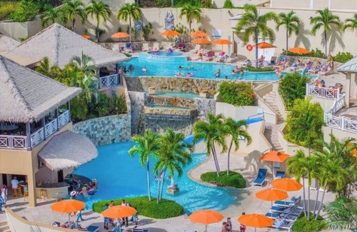 Scrub Island Apartment | Balcony Room with Sweeping Ocean Views & Direct Access to Sandy Beach