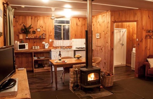 Balingup Cabin | Balingup Heights Hilltop Forest Cottages