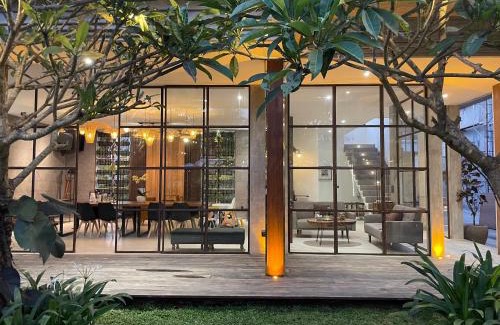 Sukawati Villa | Balitri - hidden gem 9BR service villa hall pool sauna