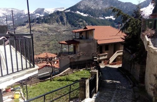 Metsovo House | Balkone in Montagna (Μπαλκόνι στο Βουνό)