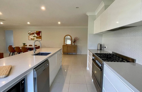 Cessnock House | Ballarat - Perfect Resting Spot in the Hunter Valley