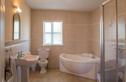 Moyard House | Ballinakill Lodge home away from home